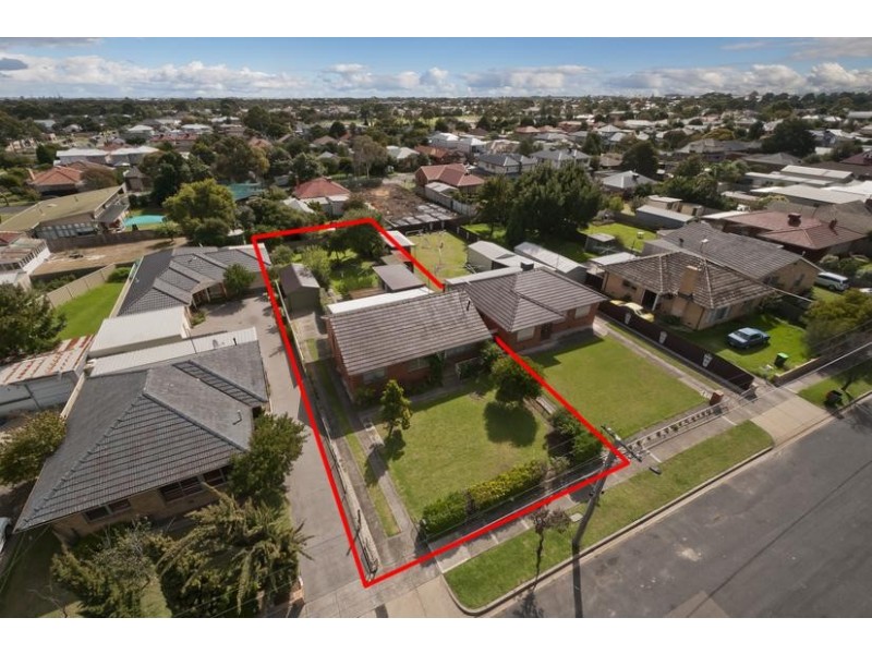 7 Bradley Street, Newport VIC 3015