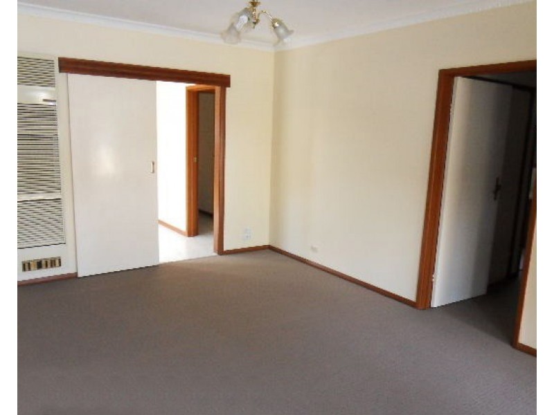 1/124 Blackshaws Road, Newport VIC 3015