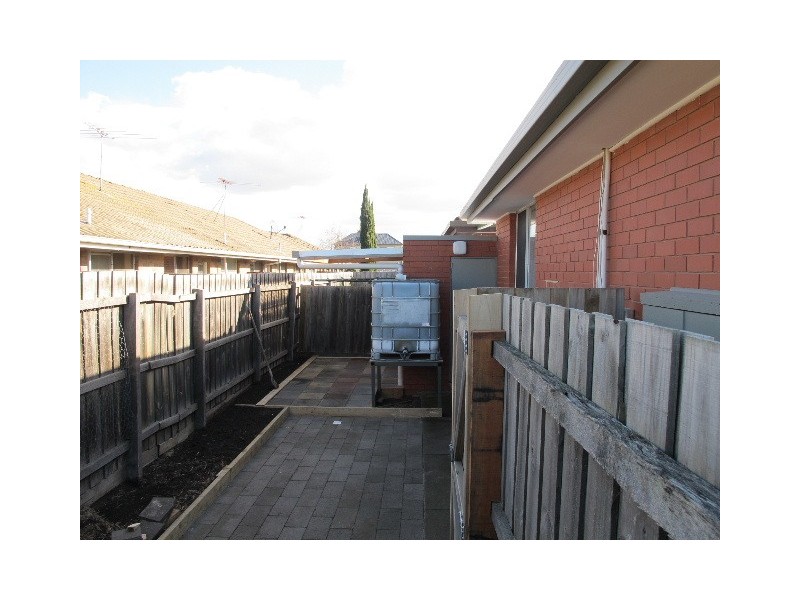 1/33 Bradley Street, Newport VIC 3015