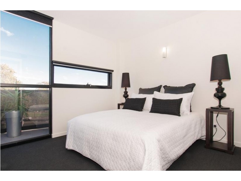 14/2-6 Mason Street, Newport VIC 3015
