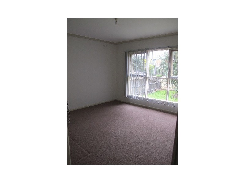 24 Johnston Street, Newport VIC 3015