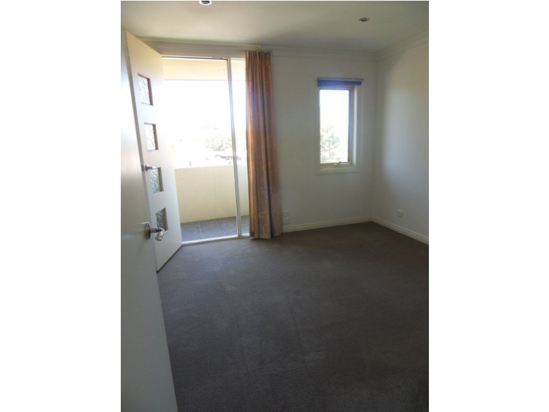 11/222 Mason Street, Newport VIC 3015