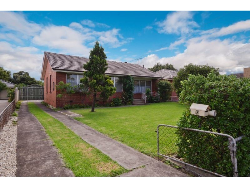 7 Bradley Street, Newport VIC 3015