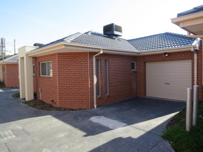 2/6 Gilligan Road, Altona North VIC 3025