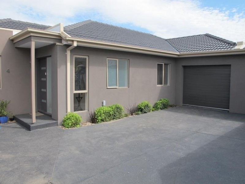 4/17 Carmen Street, Newport VIC 3015