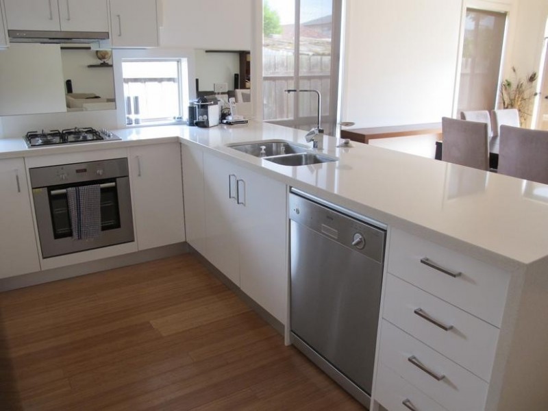 4/17 Carmen Street, Newport VIC 3015