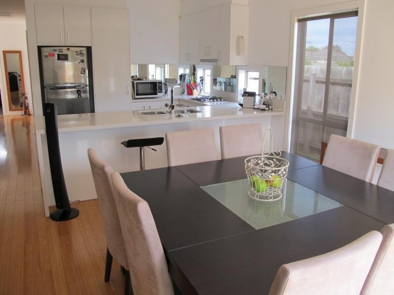 4/17 Carmen Street, Newport VIC 3015