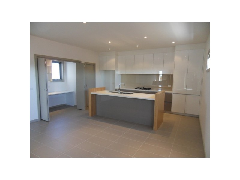 2/30 Vernon Street, Spotswood VIC 3015