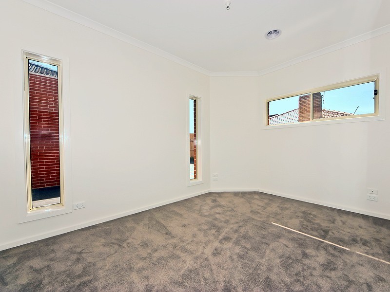 1/6 Gilligan Road, Altona North VIC 3025