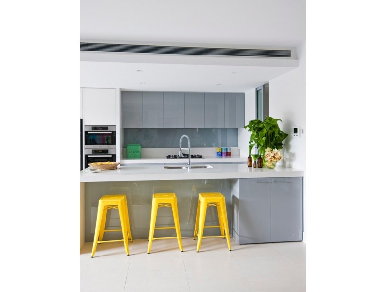 10 Revo Street, Newport VIC 3015