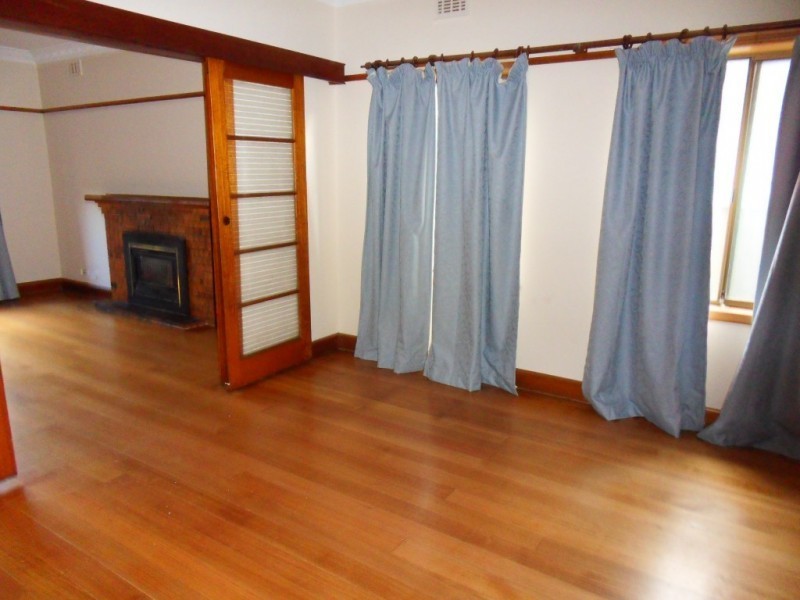 2 Robert Street, Spotswood VIC 3015