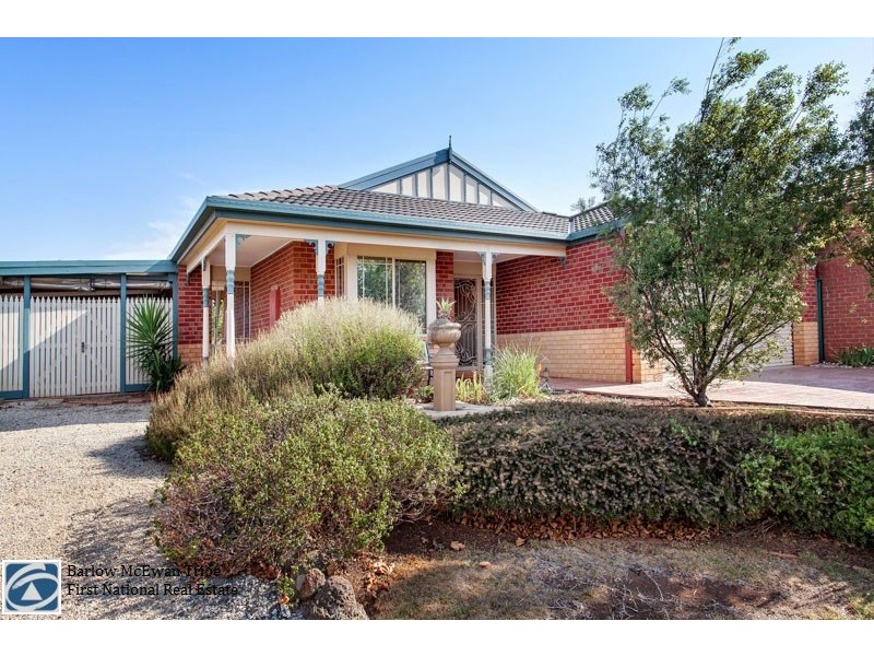 19 Flemming Avenue, Burnside VIC 3023