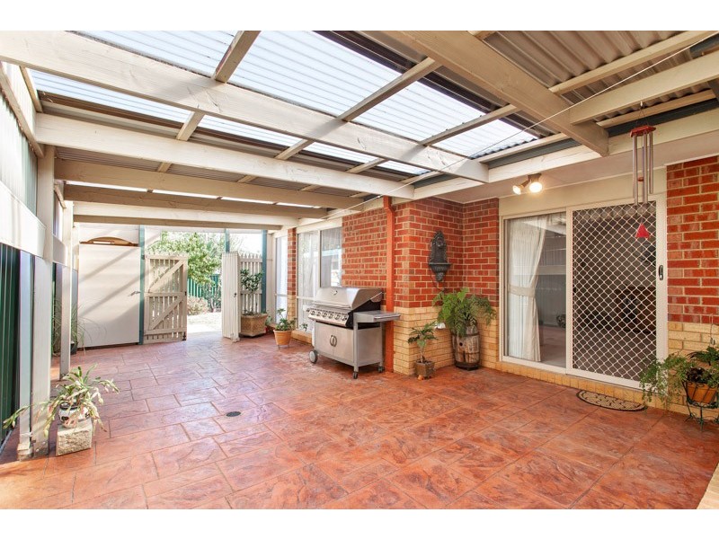 19 Flemming Avenue, Burnside VIC 3023