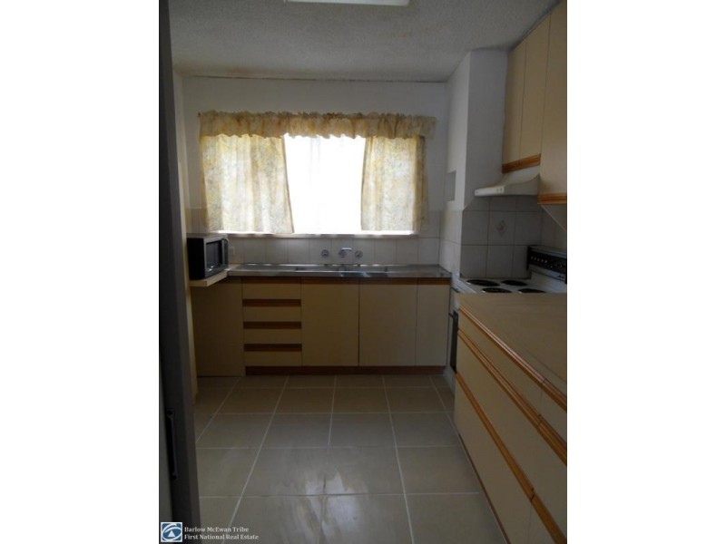 4/3 Lewis Street, Kingsville VIC 3012