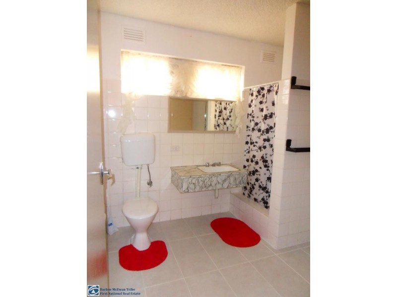 4/3 Lewis Street, Kingsville VIC 3012