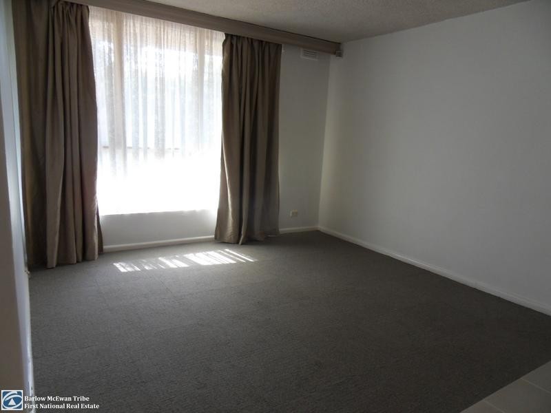 4/3 Lewis Street, Kingsville VIC 3012