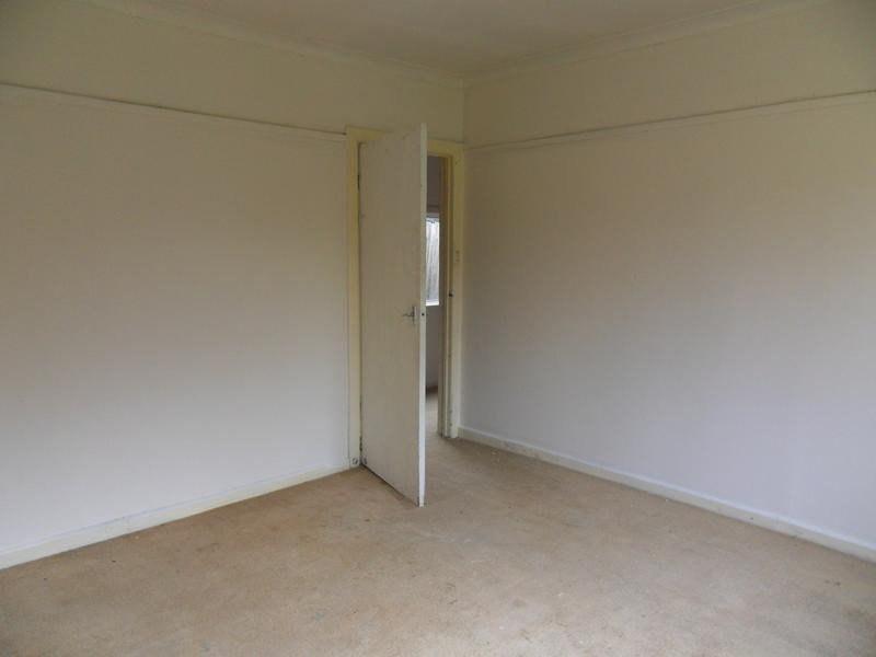 4/27 Clyde Street, Newport VIC 3015