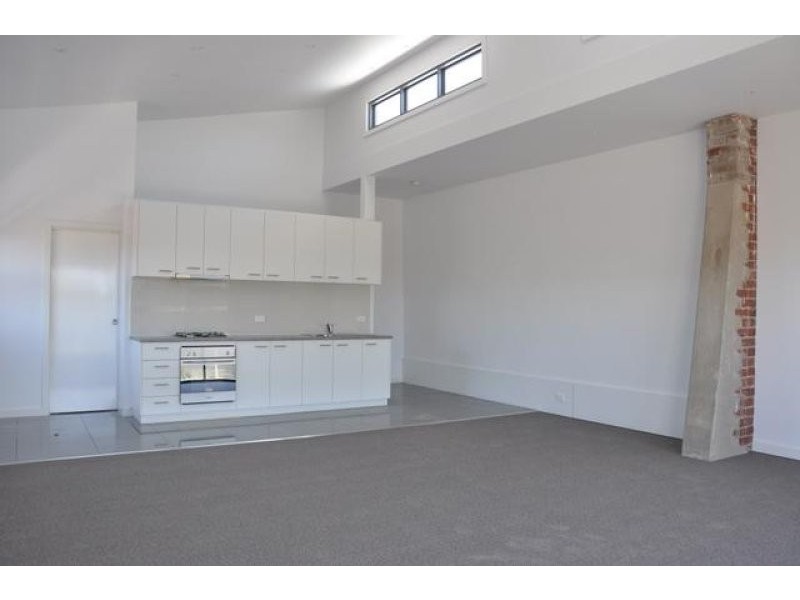 4/330 Melbourne Road, Newport VIC 3015