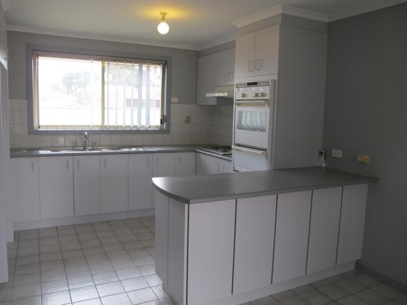 1/1-4 Thorpe Street, Newport VIC 3015