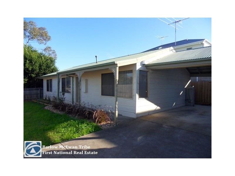 2/37 Laurie Street, Newport VIC 3015