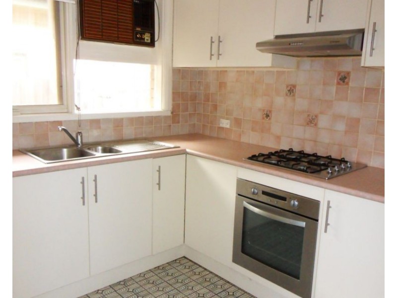 2/7 Kingsville Street, Kingsville VIC 3012