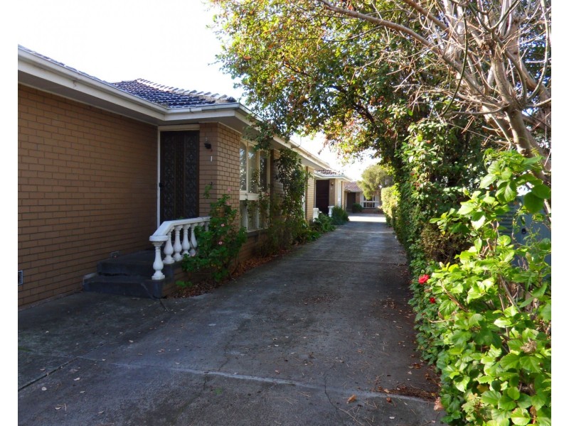 2/7 Kingsville Street, Kingsville VIC 3012