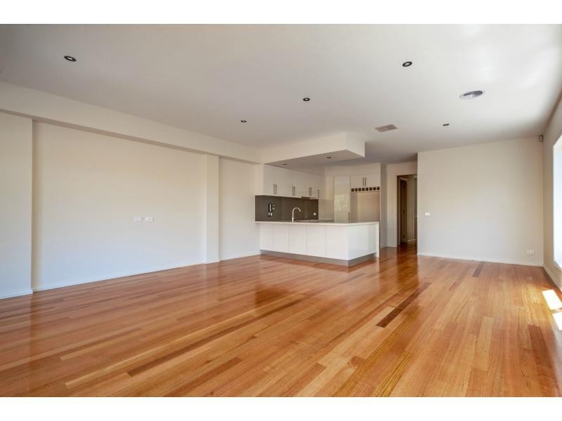1/24 Stapley Cres, Altona North VIC 3025