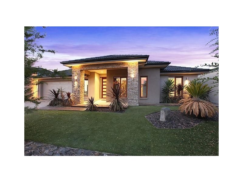 48 Vaucluse Boulevard, Sanctuary Lakes VIC 3030