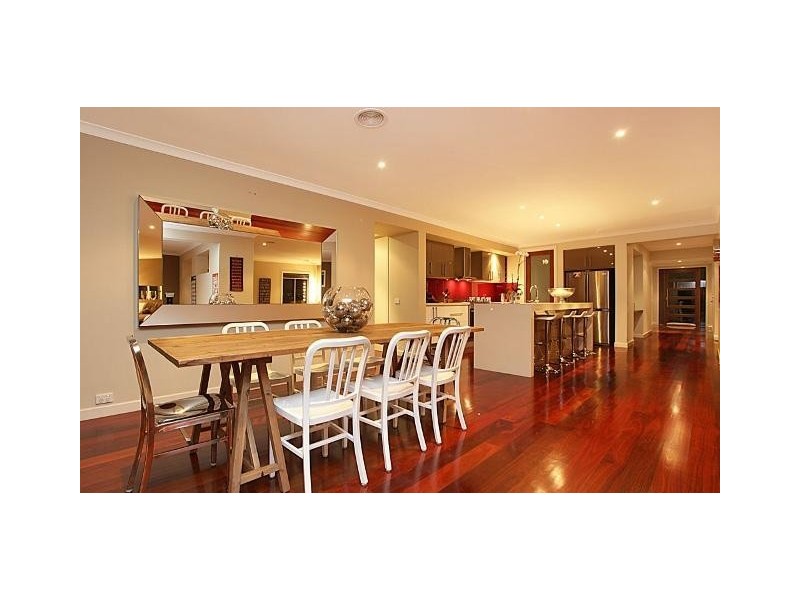 48 Vaucluse Boulevard, Sanctuary Lakes VIC 3030