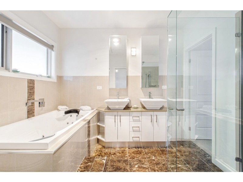 39 Laurie Street, Newport VIC 3015