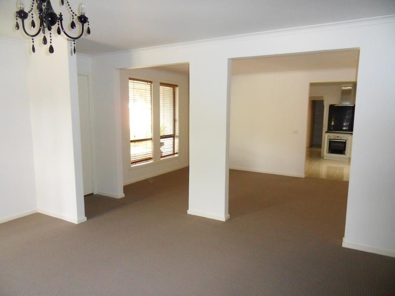 24 Kingham Street, Newport VIC 3015