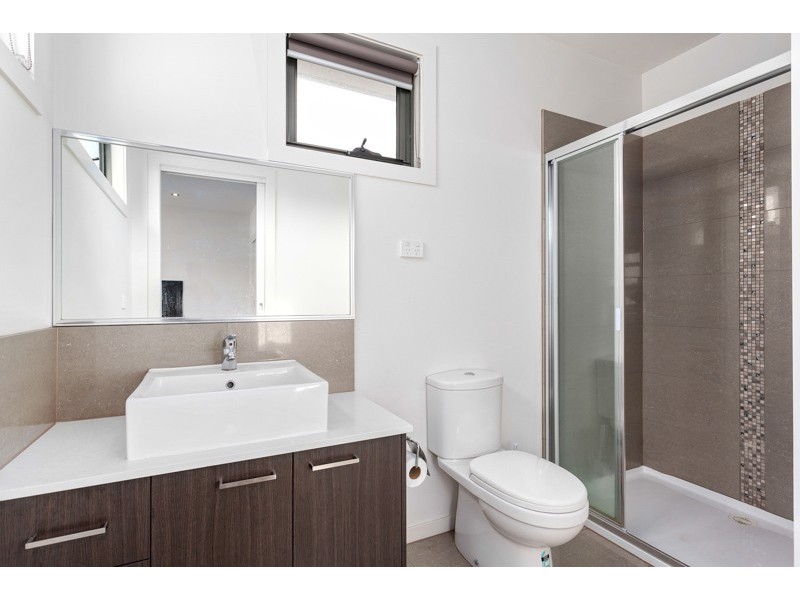 1/10 Laurie Street, Newport VIC 3015