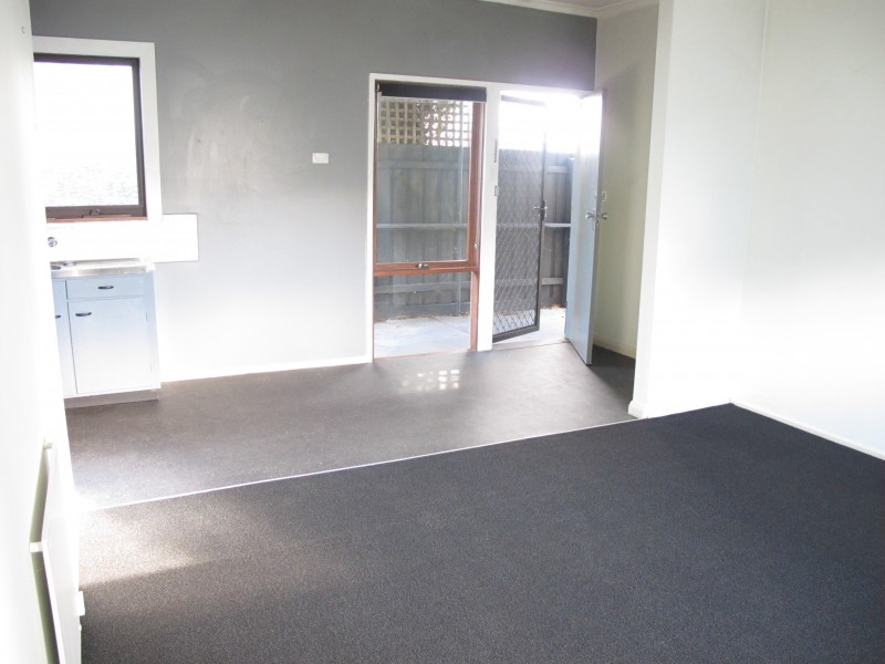 2/22 Raleigh Street, Spotswood VIC 3015