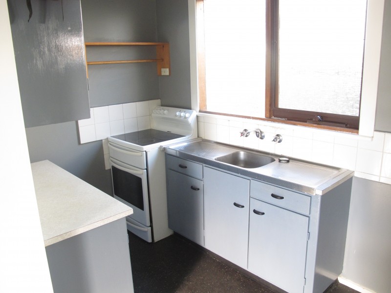 2/22 Raleigh Street, Spotswood VIC 3015