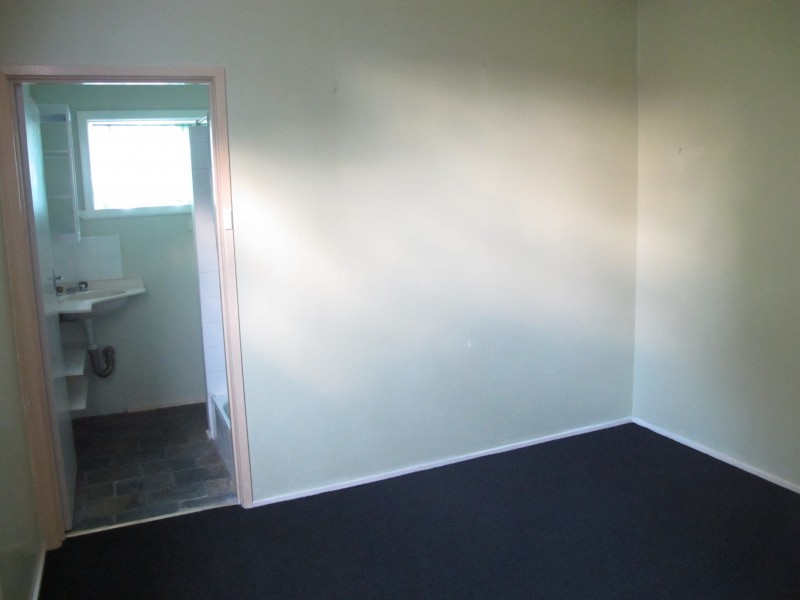 2/22 Raleigh Street, Spotswood VIC 3015