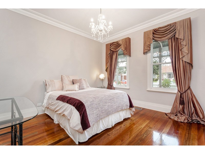 9 Challis Street, Newport VIC 3015