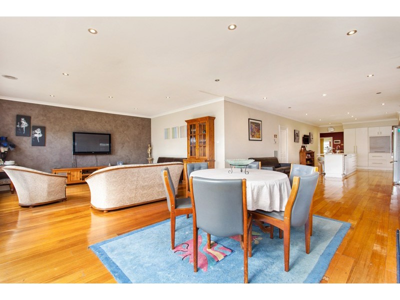 46 Eames Avenue, Brooklyn VIC 3012