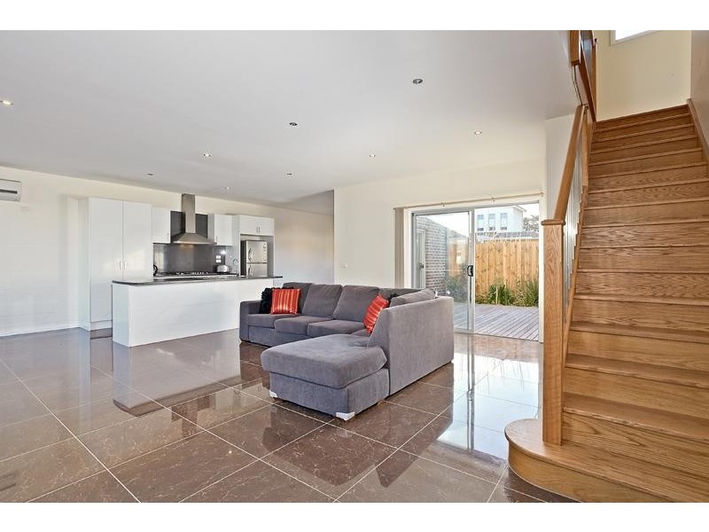 68 Stenhouse Avenue, Brooklyn VIC 3012