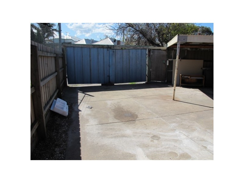 11A Hall Street, Newport VIC 3015