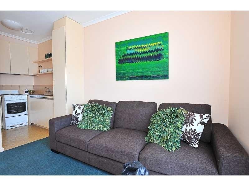 11/29 Schutt Street, Newport VIC 3015