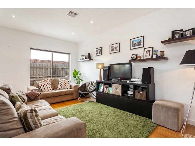 4/17 Carmen Street, Newport VIC 3015