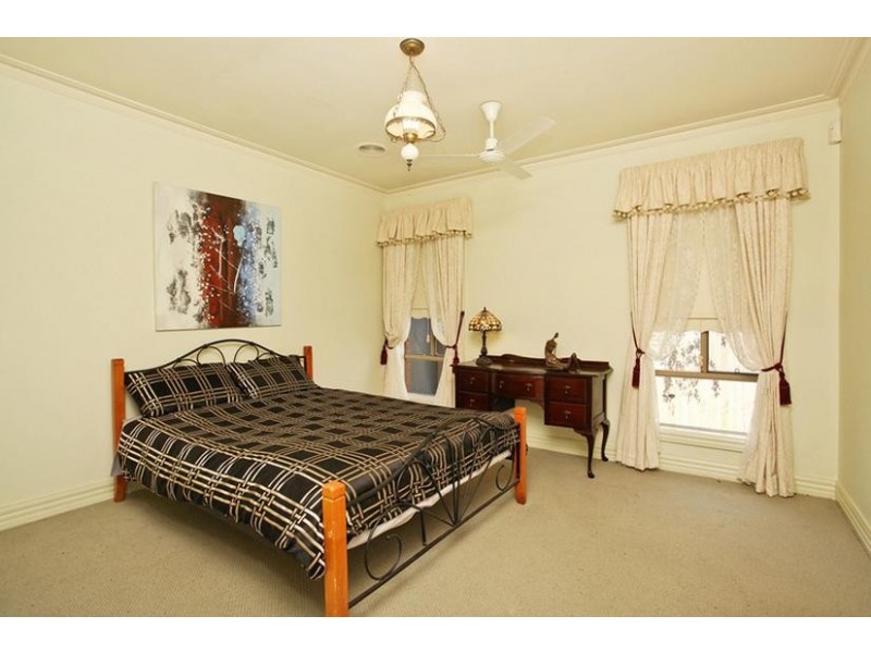 7 Nicosia Court, Williamstown VIC 3016