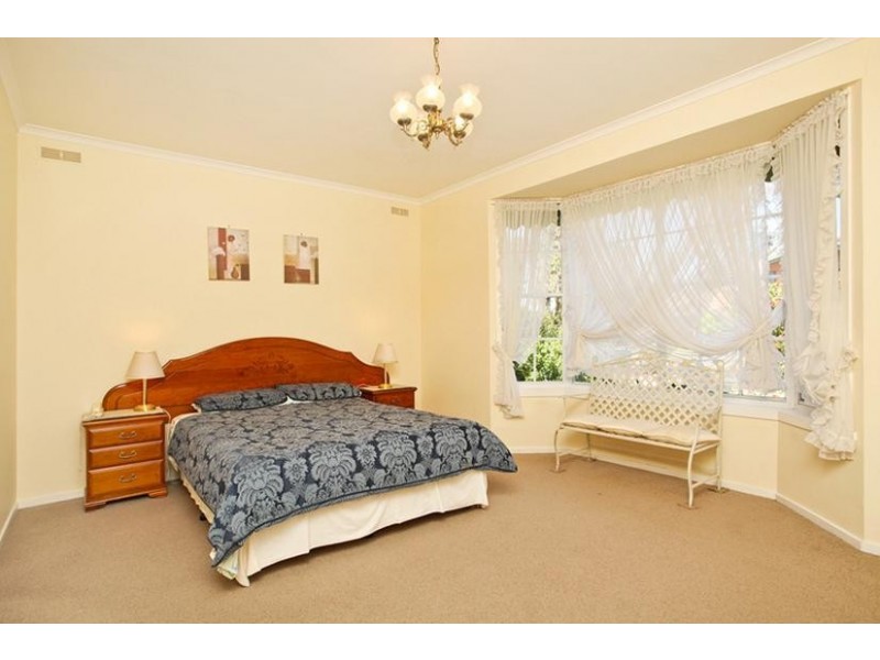 7 Armiston Grove, Altona Meadows VIC 3028