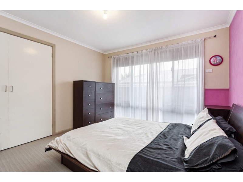 27 Hall Avenue, Altona Meadows VIC 3028