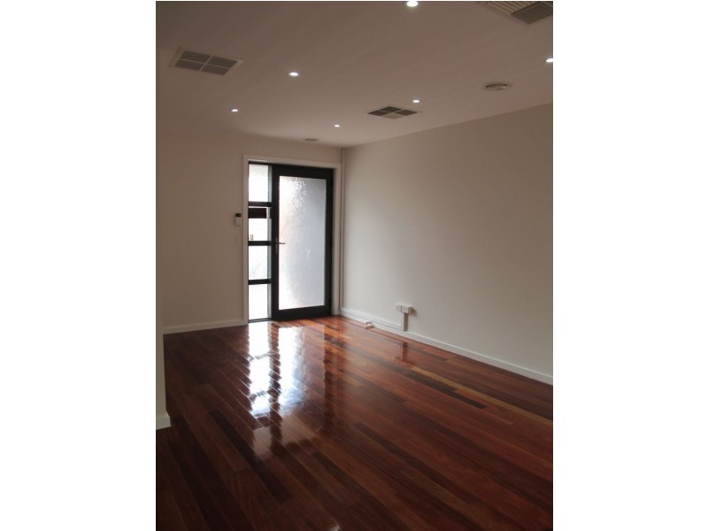 4/56 Truman Street, South Kingsville VIC 3015