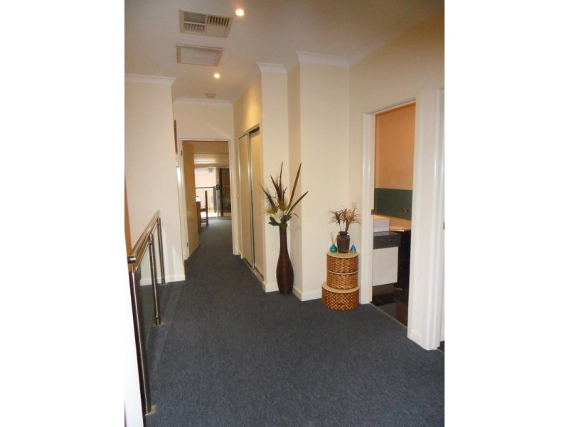 165 John Liston Drive, Newport VIC 3015