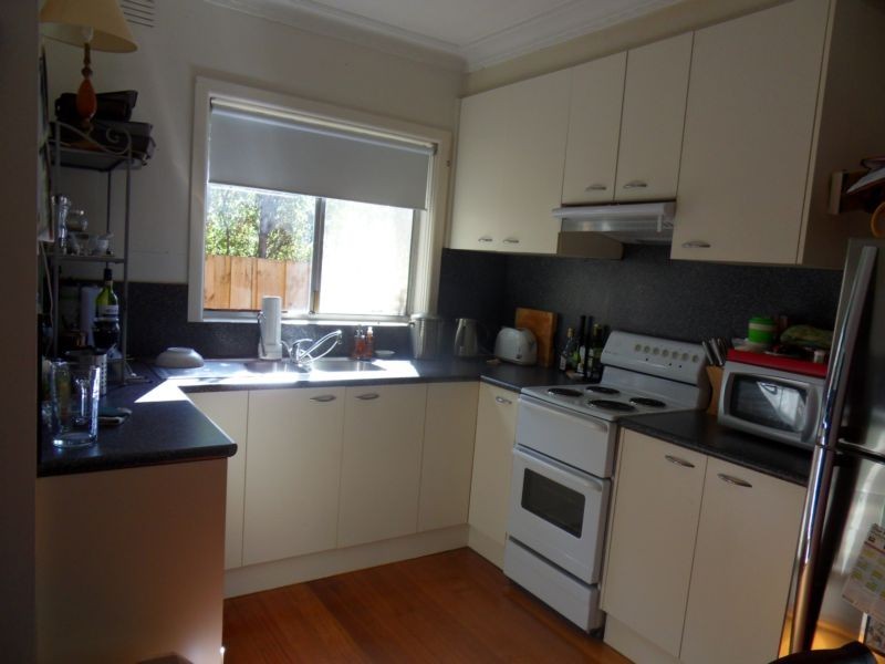 3/182 Hudson Road, Spotswood VIC 3015