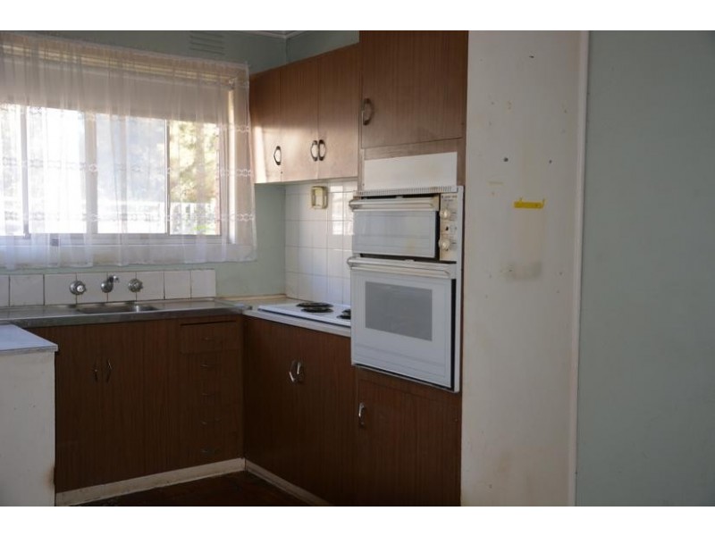 2/63 Elizabeth Street, Newport VIC 3015