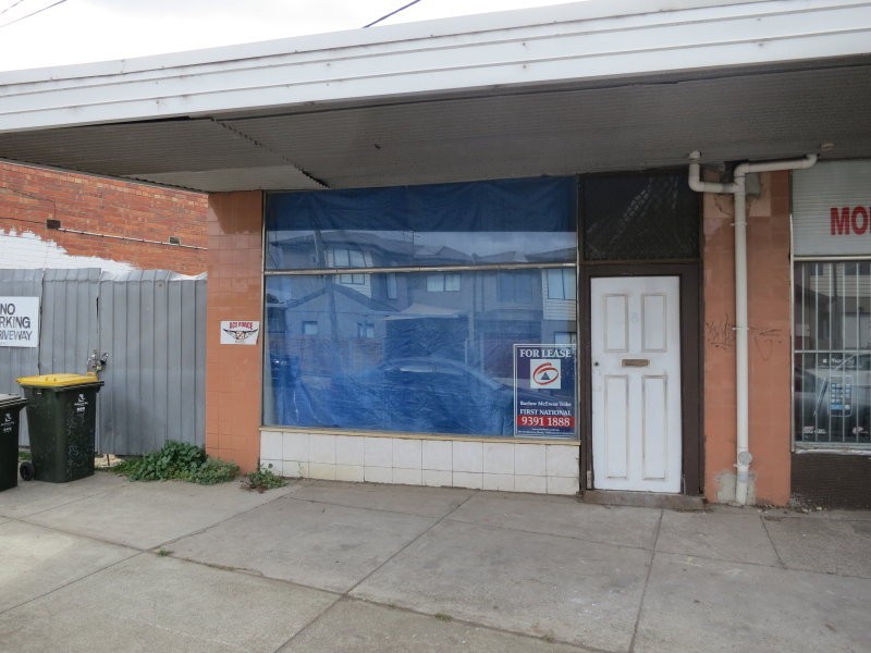 8 Eames Avenue, Brooklyn VIC 3012