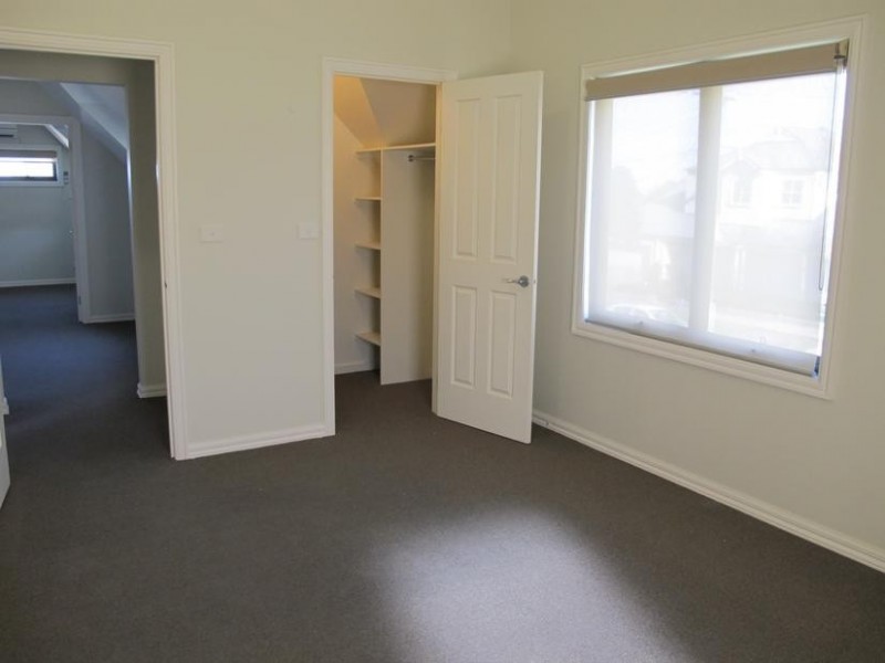 16 William Street, Newport VIC 3015